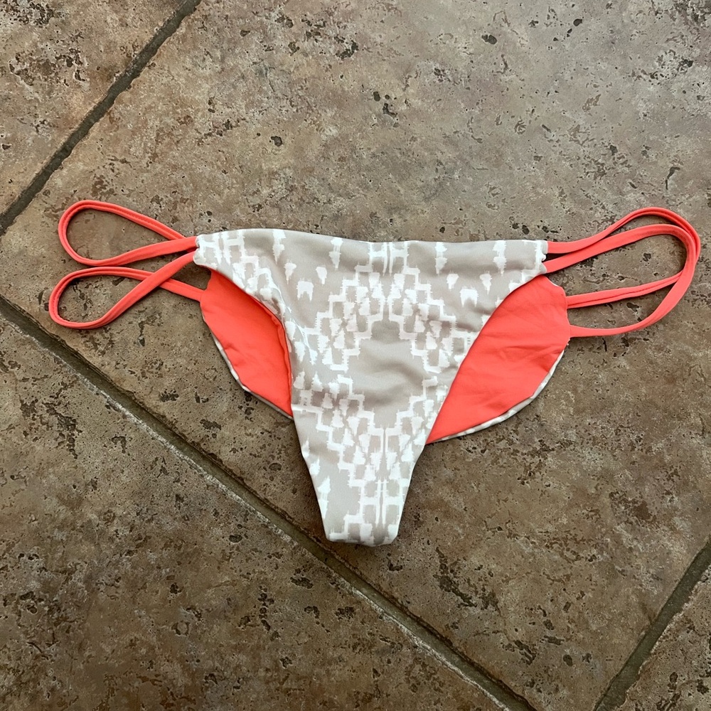 Bettinis bikini bottom, size L